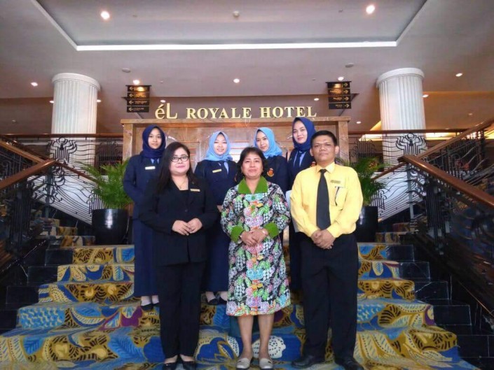 Akademi Pariwisata & Perhotelan Darma Agung Medan dengan Grand El Royale Hotel Bandung